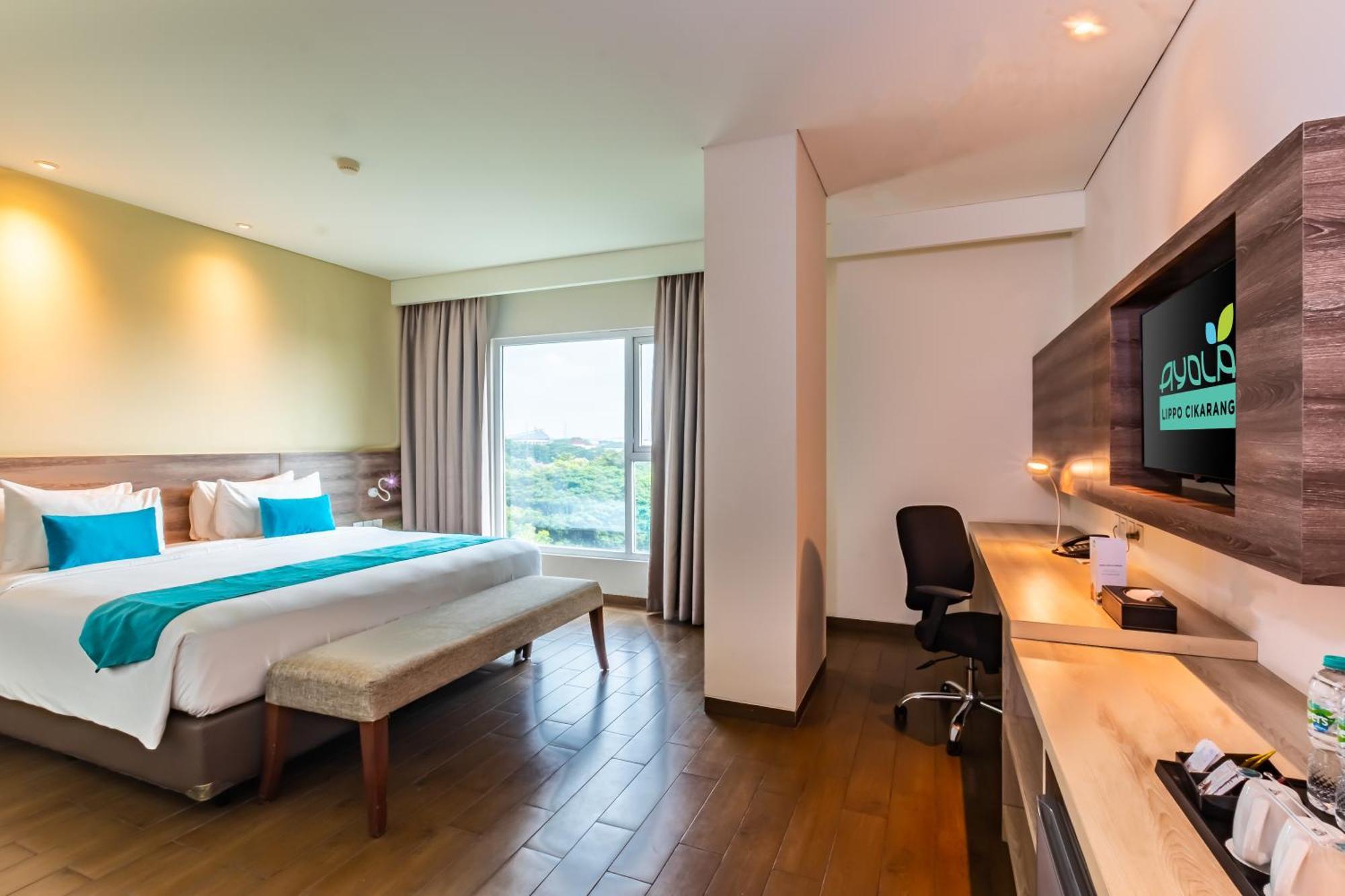 Hotel Ayola Lippo Cikarang Exterior photo
